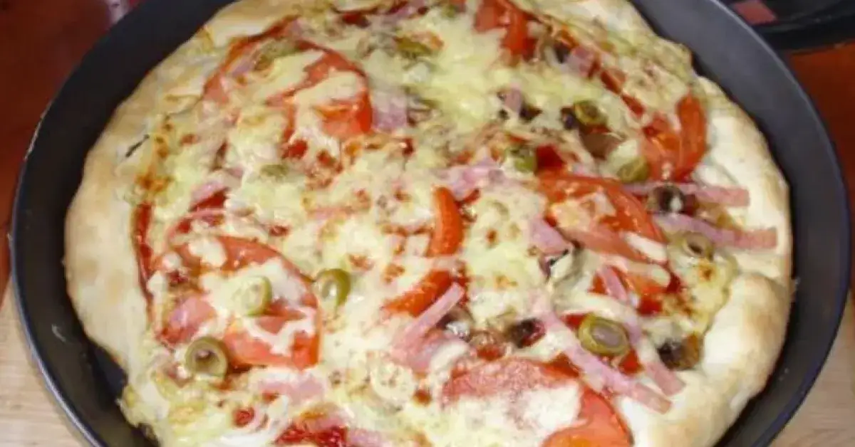 Pizza z Thermomixa: Pieczenie na MAXA dla chrupiącego spodu