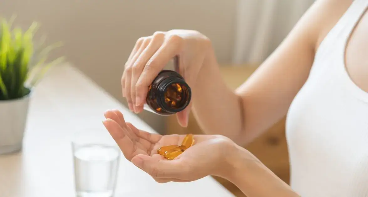 Czy suplementy szkodzą wątrobie? Odkryj niebezpieczeństwa dla zdrowia