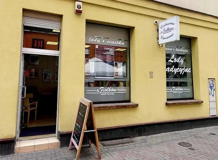 Gdzie zjeść w Bytomiu? Odkryj najlepsze miejsca na posiłek