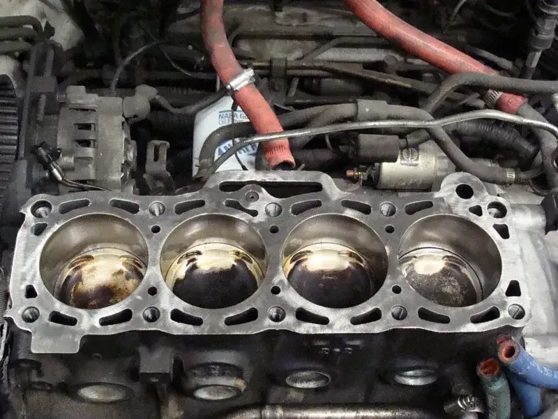 Ile kosztuje kapitalny remont silnika T25? Sprawdź, co wpływa na cenę