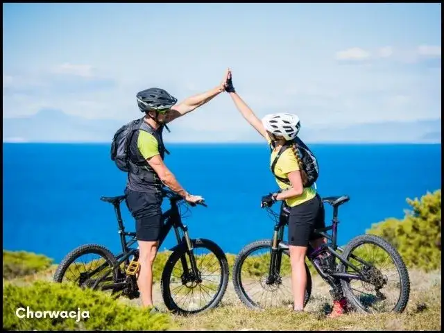 Rowerem po Chorwacji: Najlepsze trasy, porady i planowanie wakacji