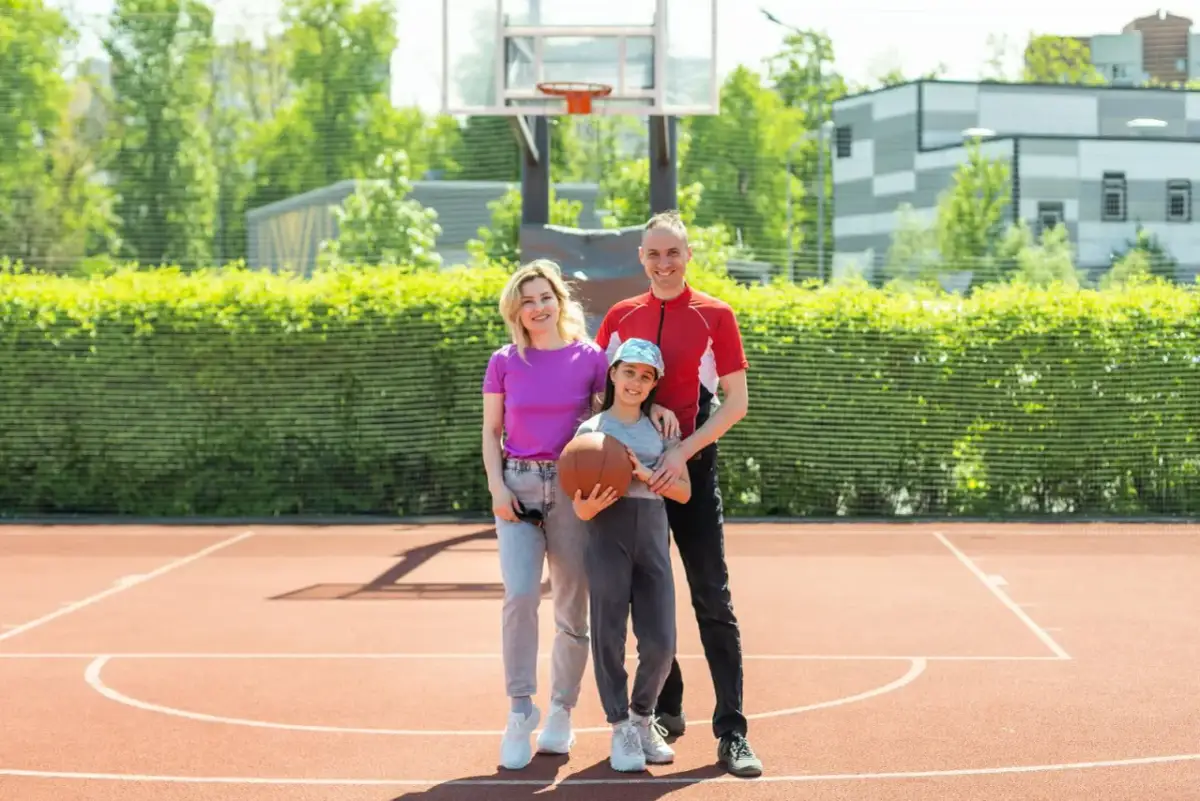 Koszykówka dla dzieci: Czy to dobry wybór? Przewodnik dla rodziców