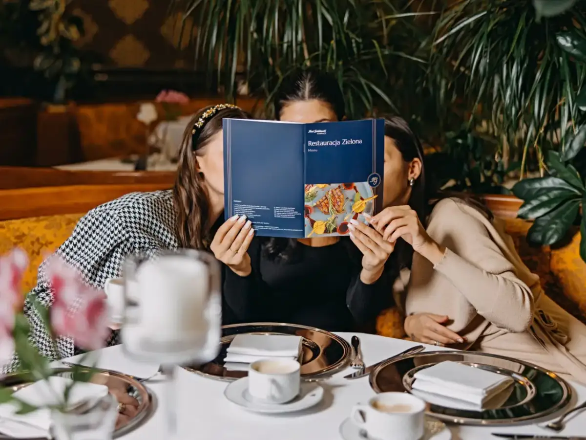 Ile zapłacisz za obiad w Gołębiewskim? Cennik i porady.