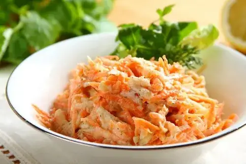 Jakie surówki do golonki idealnie pasują do tego dania?