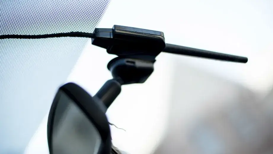 Jak podłączyć antenę wewnętrzną samochodową - uniknij najczęstszych błędów