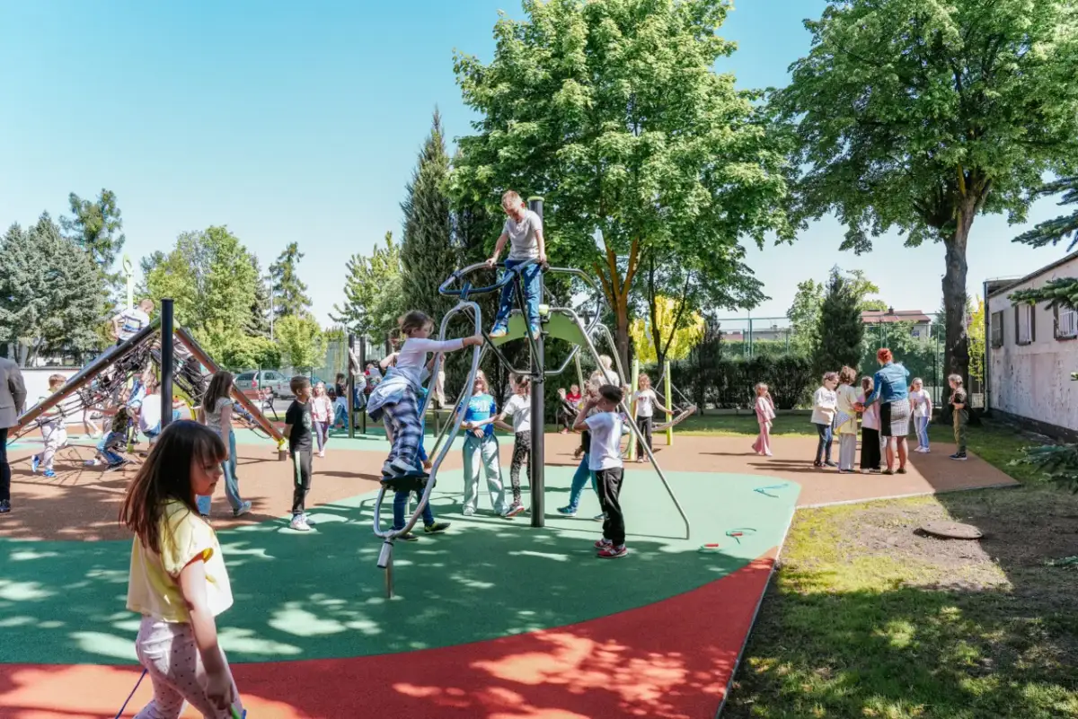 Gdzie są otwarte place zabaw? Sprawdź aktualne informacje i lokalizacje