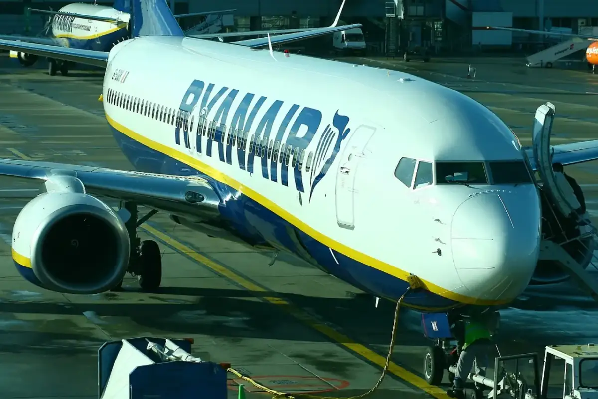 Ryanair: Oszczędź na lotach! Jak uniknąć drogiego przewalutowania?