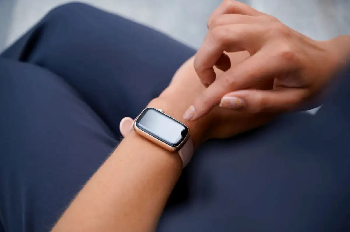 Jak włączyć monitor snu w smartwatch, aby poprawić jakość snu