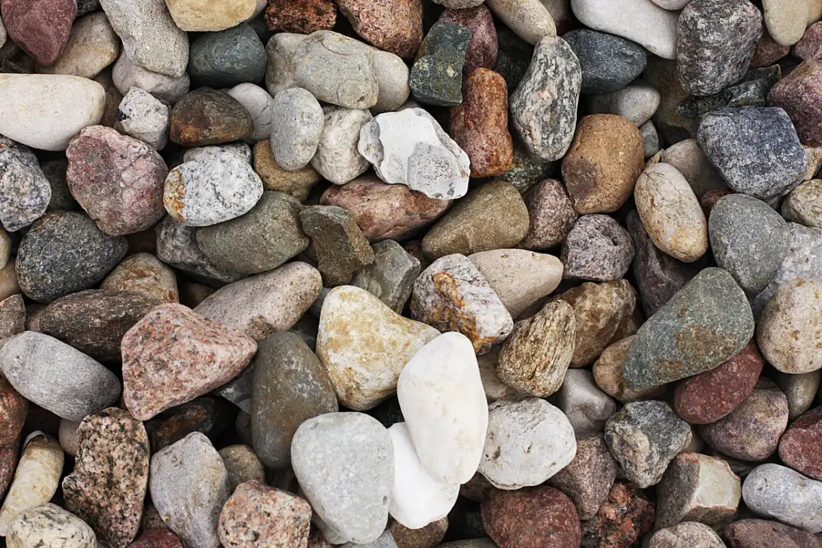 Żwir płukany: Ile kosztuje tona? Cennik, wybór i jak zaoszczędzić