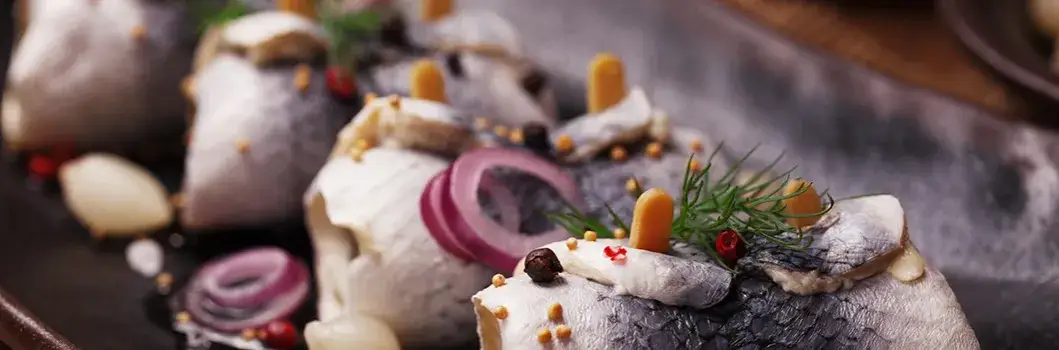 Czy śledzie są dietetyczne? Odkryj ich zdrowotne właściwości