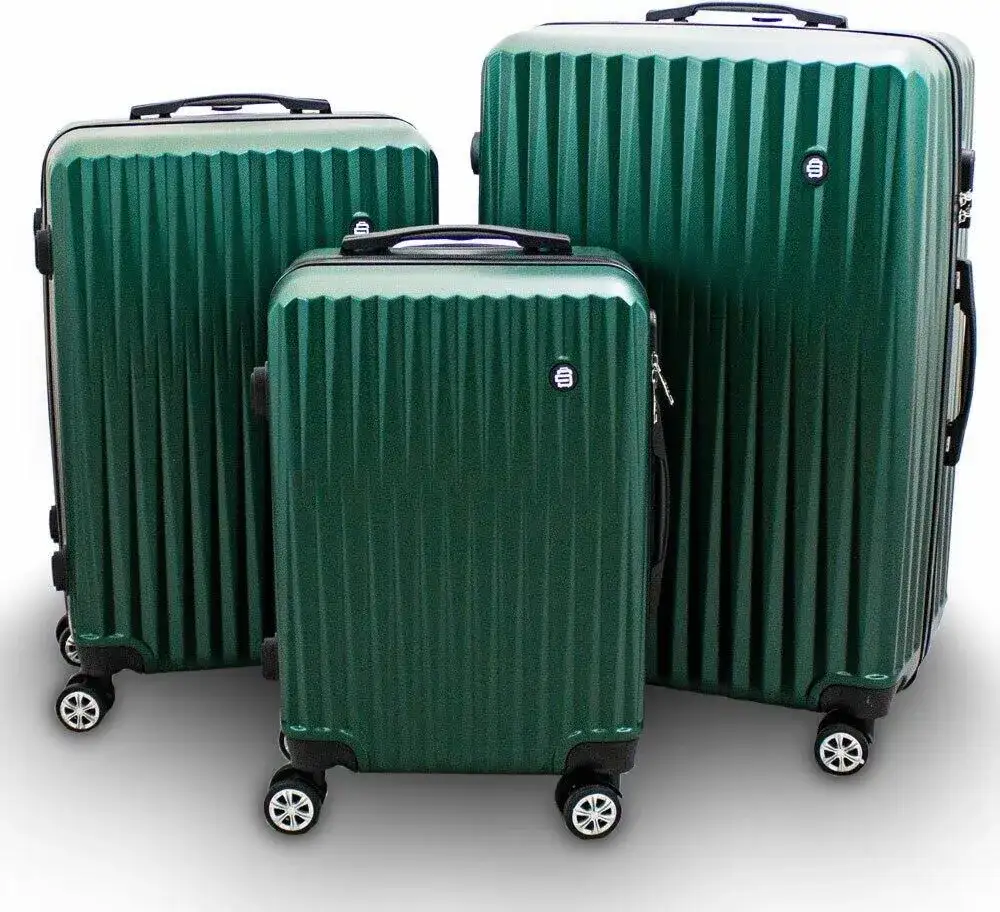 Jaką walizkę do samolotu wybrać, by uniknąć problemów na lotnisku? Praktyczne porady