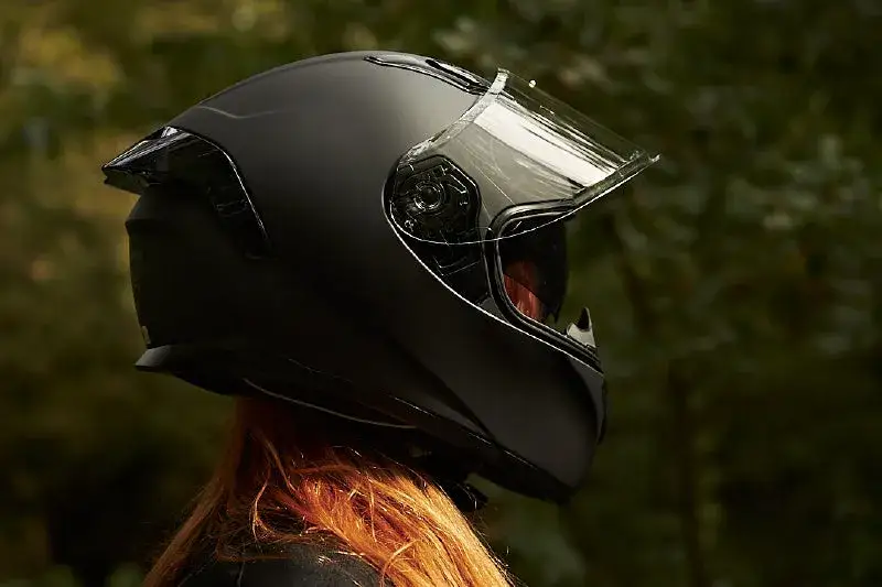 Kask motocyklowy do 500 zł: Ranking 2026 i co musisz wiedzieć!