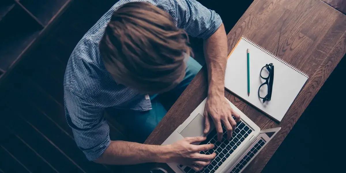 Ile można zarobić na książce? Fakty i mity o zarobkach pisarzy.