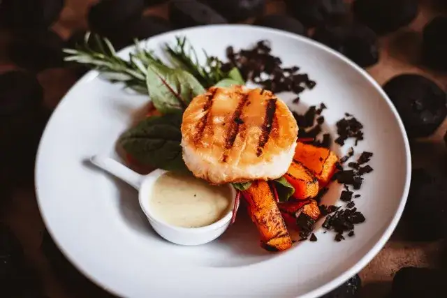 Co warto zjeść w Poznaniu? Odkryj smaki, których nie znasz