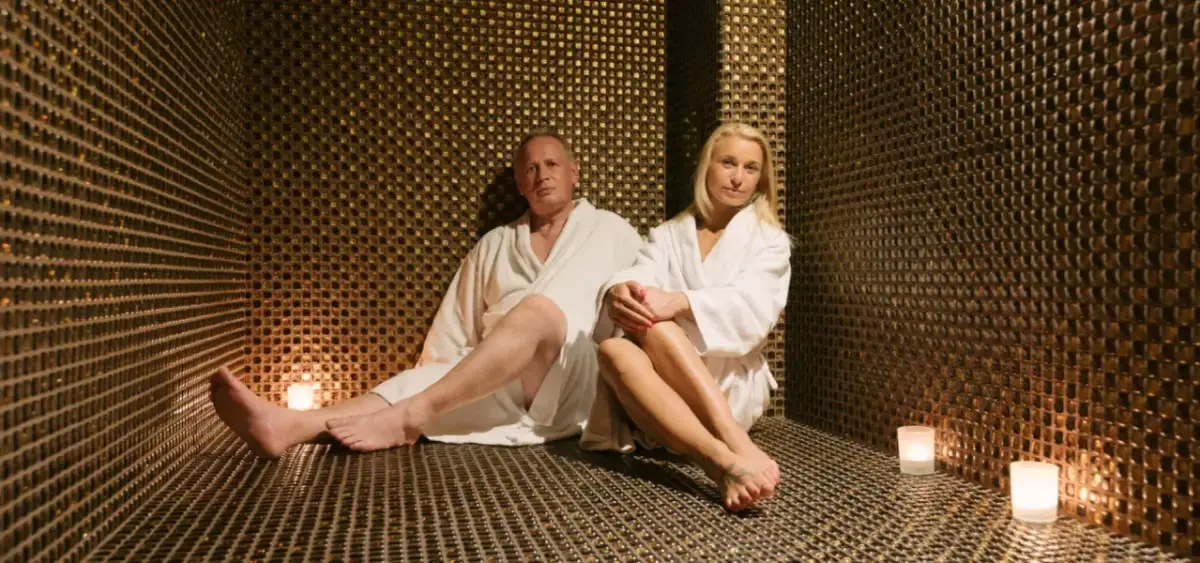 Jak się ubrać do hotelowego SPA? Strój, etykieta i relaks bez faux pas