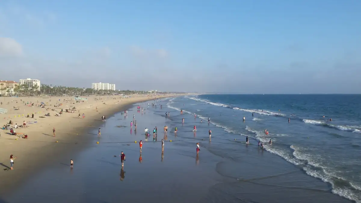 Hiszpania: Morze Śródziemne czy Atlantyk? Wybierz idealne wakacje!