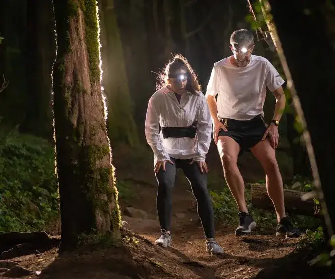 Bieganie przed snem: Wróg czy sprzymierzeniec snu? Poradnik