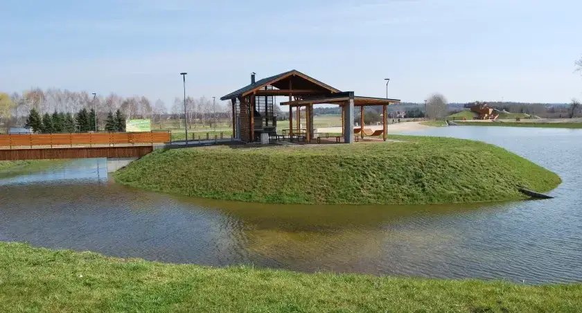 Jezioro Starachowickie: odkryj jego tajemnice i atrakcje rekreacyjne