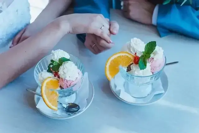 Co kupić na 40 rocznicę ślubu znajomych, aby ich zaskoczyć?