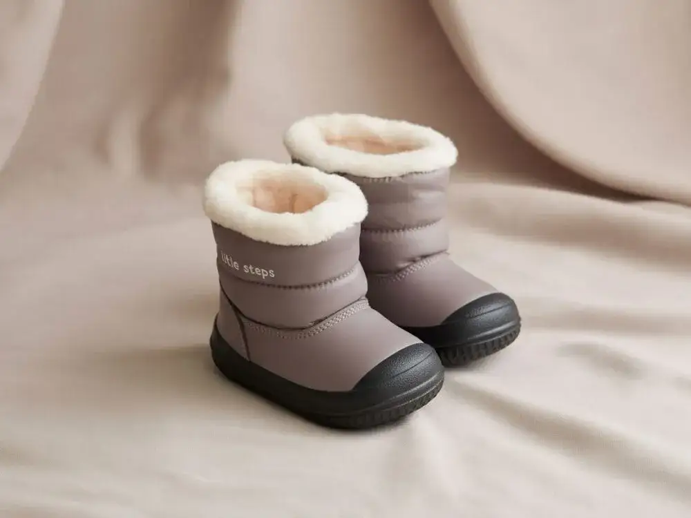 Jaki rozmiar buta dla rocznego dziecka - uniknij błędów przy wyborze