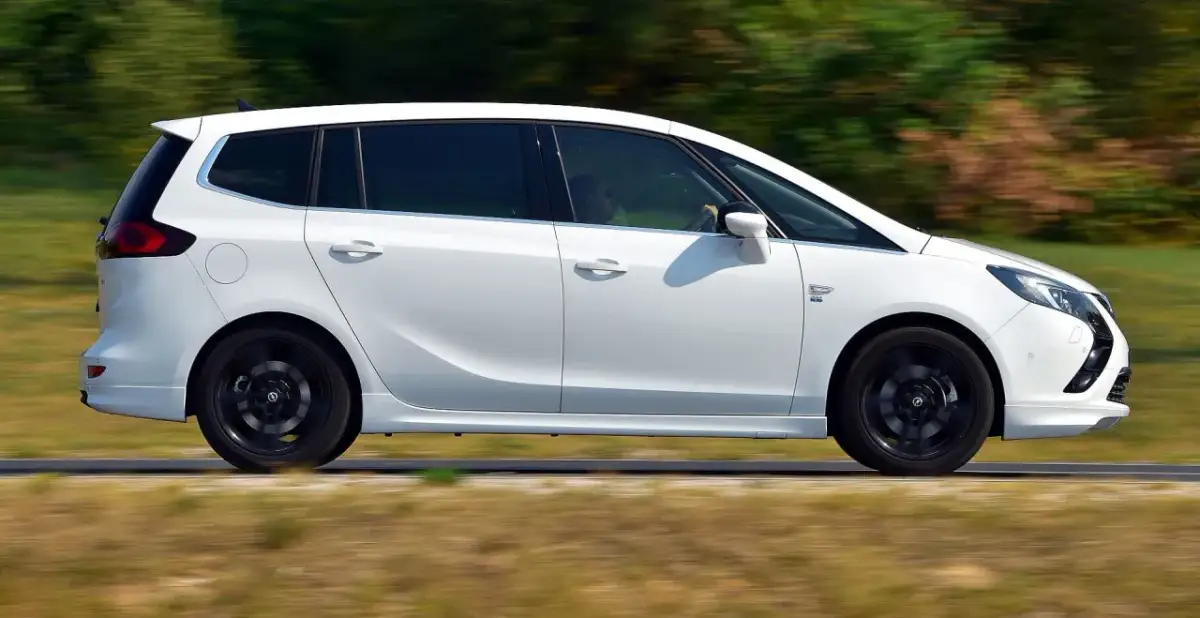 Opel Zafira C diesel: Jaki silnik wybrać? Rozrząd, smok i co jeszcze?