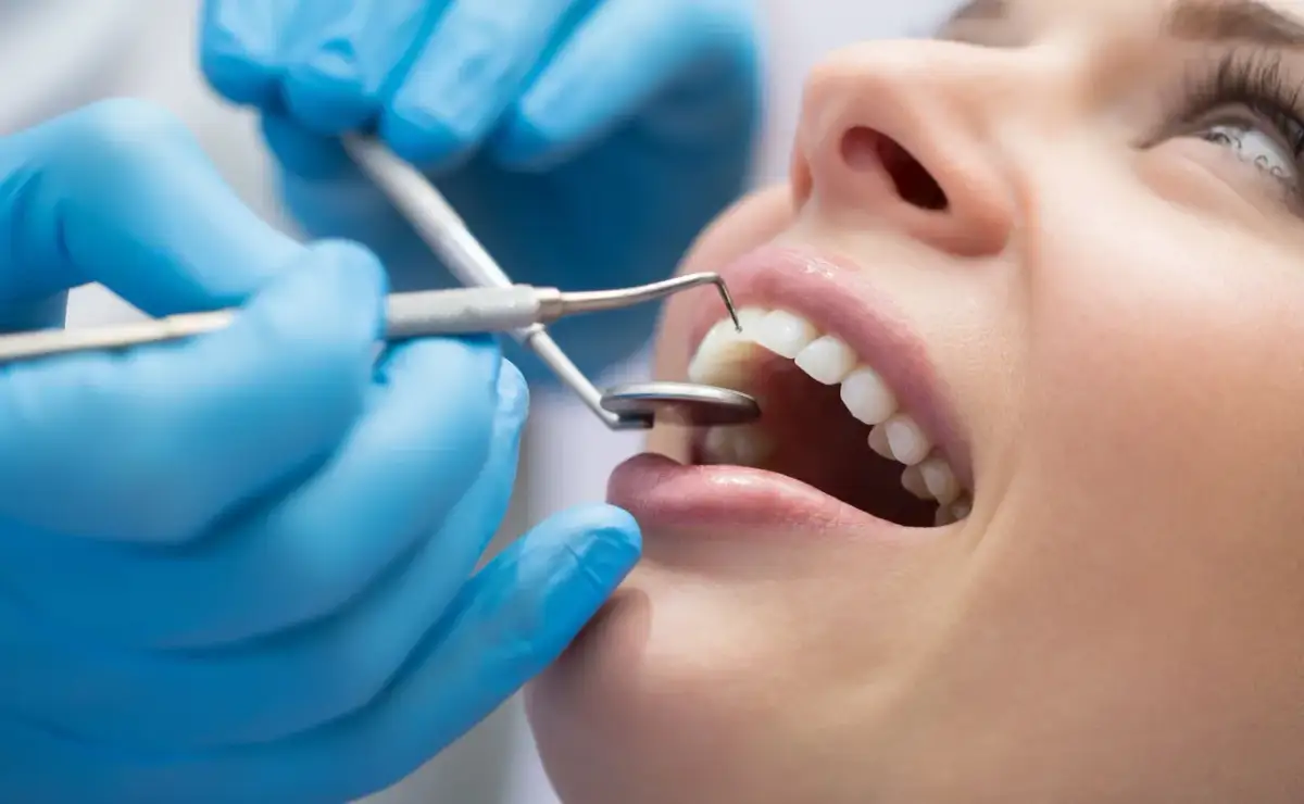 Dentysta NFZ: Co obejmuje? Sprawdź pełny zakres świadczeń