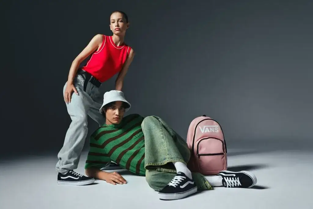 Jakie są style ubioru nastolatków? Odkryj najnowsze trendy i inspiracje