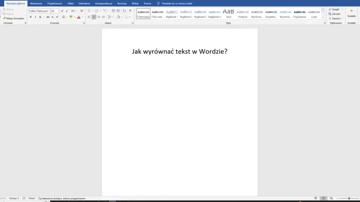 Jak wyjustować tekst w Wordzie? Pytanie widoczne na ekranie edytora tekstu.