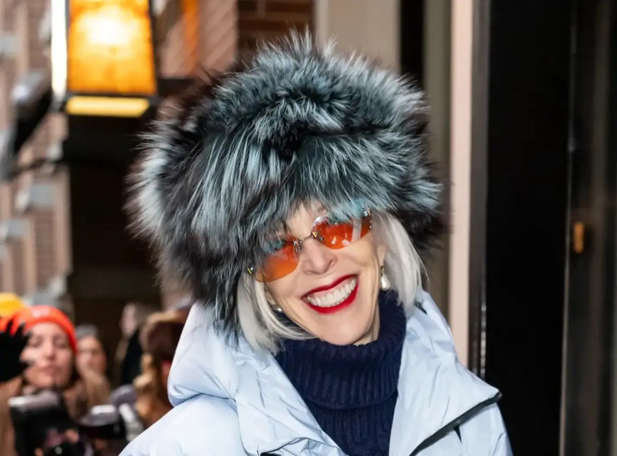 Czapka do krótkich włosów? Odkryj fasony i triki stylistki!