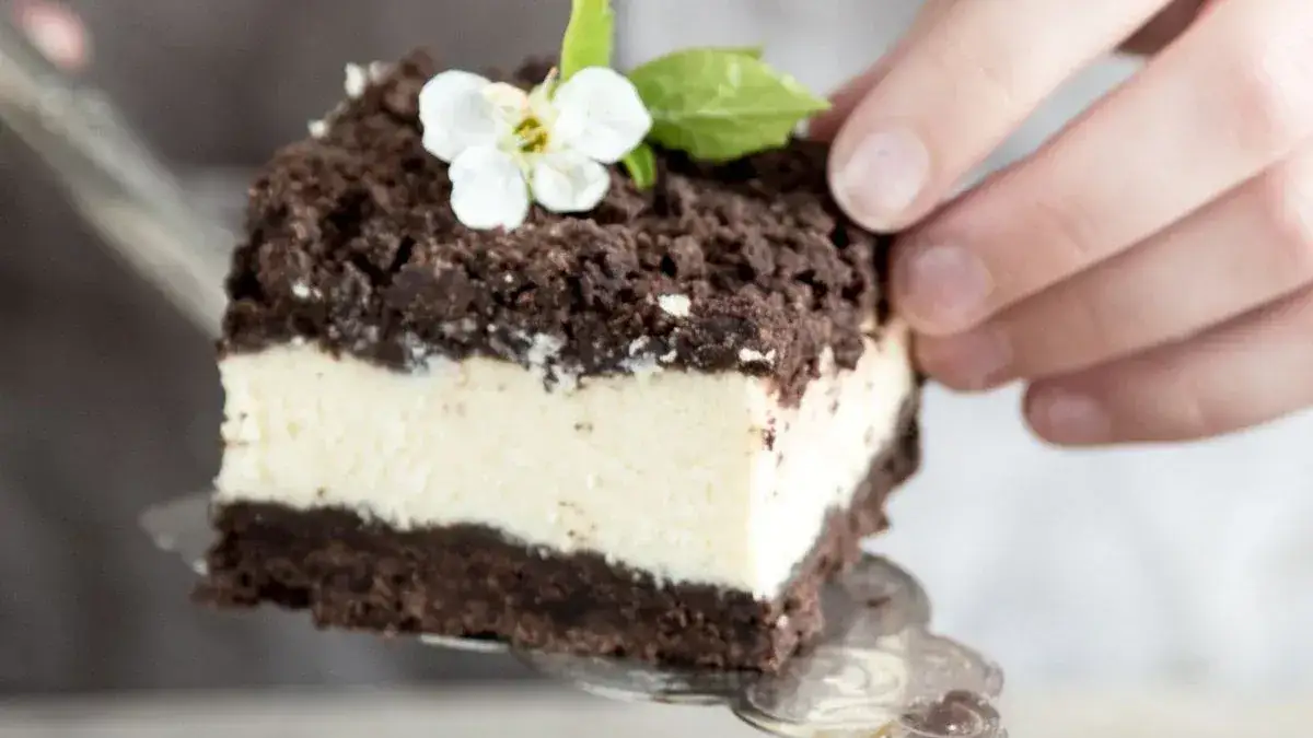 Sernik królewski: Zrób idealny! Przepis, by nie opadał i nie pękał