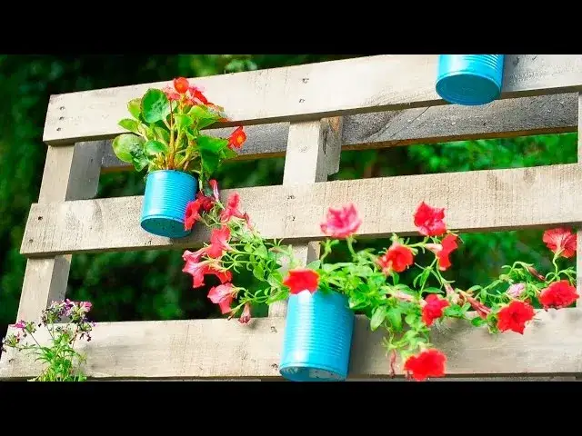 Kwiaty do kwietnika z palet: Jak stworzyć bujny ogród DIY?