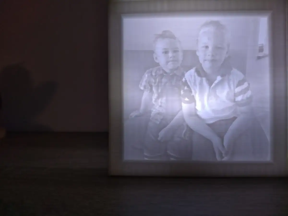 Ożyw wspomnienia: Jak wydrukować zdjęcie 3D i stworzyć litofan?