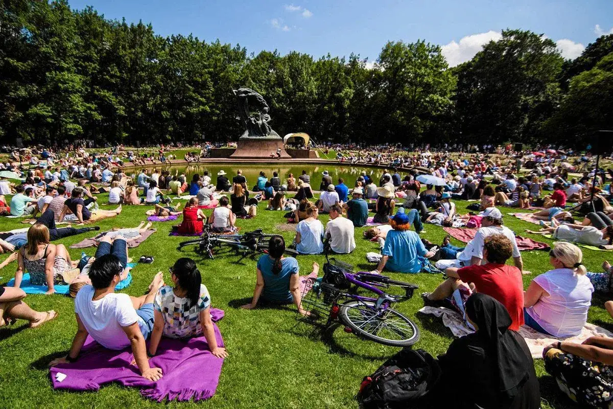 Ile trwają koncerty chopinowskie? Czas, harmonogram i więcej informacji