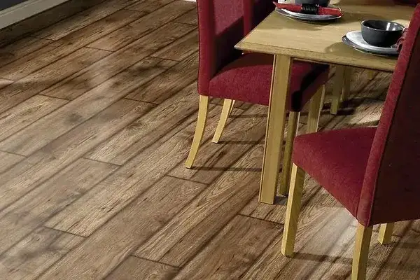 Wąskie czy szerokie panele - jak uniknąć błędów w wyborze?