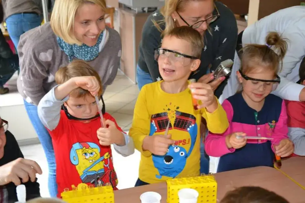 Zajęcia dla mam z dziećmi w Łodzi, które wspierają rozwój i więź