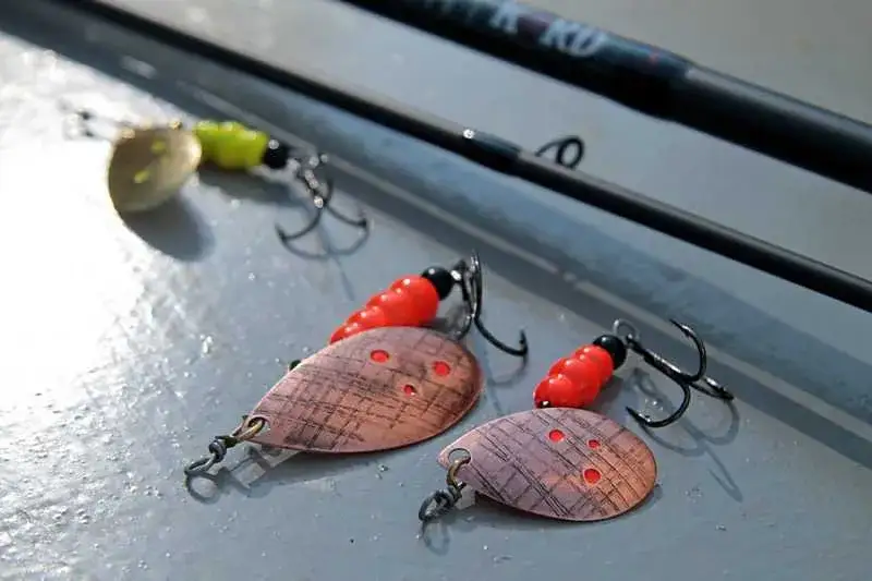 Jak wybrać haczyk na okonia, aby zwiększyć swoje szanse na sukces