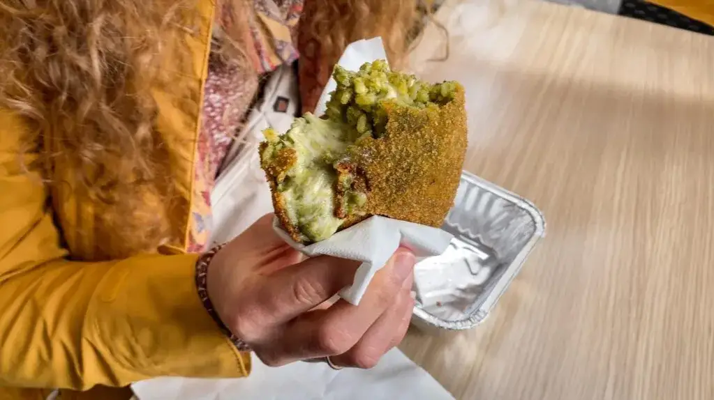 Gdzie zjeść w Castellammare del Golfo? Najlepsze restauracje i smaki