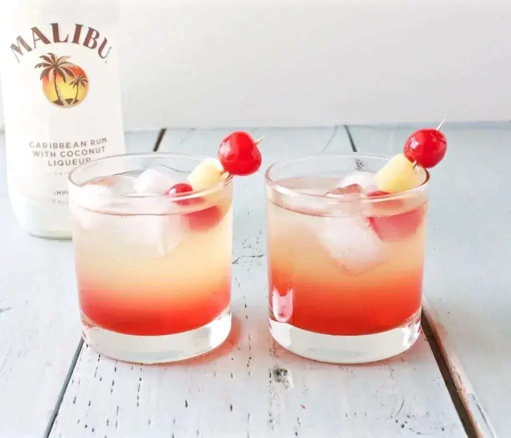 Malibu Cocktail: Ricette Facili e Veloci per l'Estate Perfetta