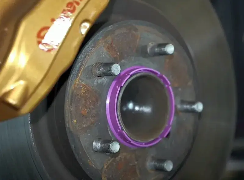 Jakie pierścienie centrujące do felg stalowych? Wybierz mądrze, uniknij problemów