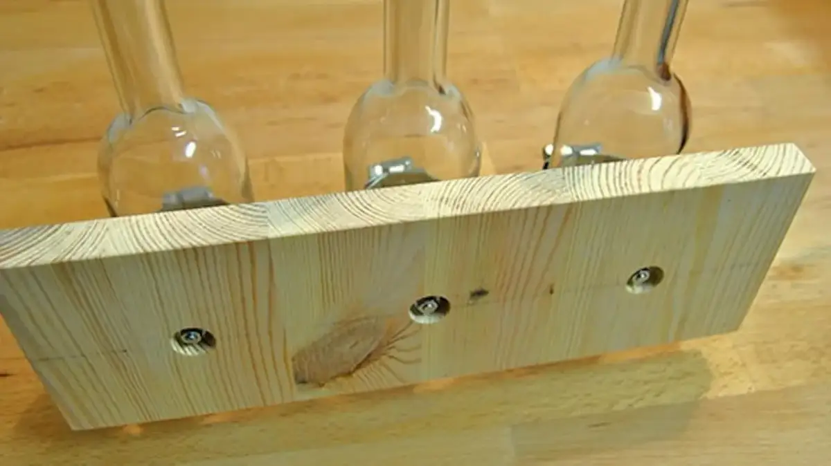 Półka na napoje: Zapanuj nad chaosem! DIY i gotowe rozwiązania