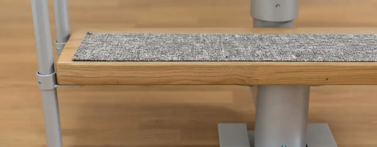 Jak przymocować wykładzinę do schodów bez błędów i frustracji