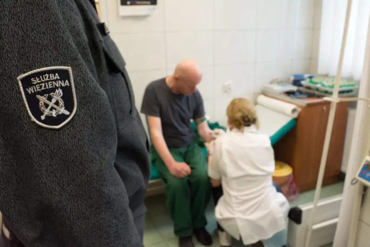 Służba Więzienna: Badania lekarskie jak przejść i nie odpaść?