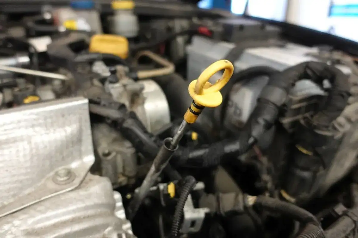 Przybywa olej w dieslu? Przyczyny, skutki i jak to naprawić