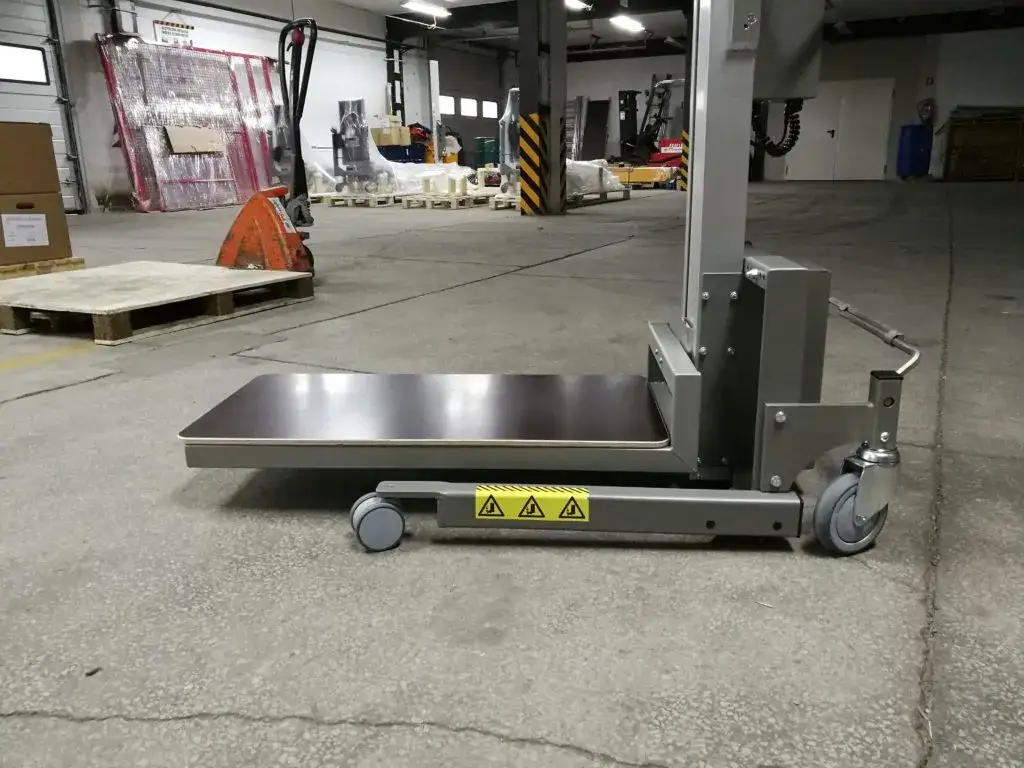 Dźwig czy żuraw? Ekspert UDT wyjaśnia kluczowe różnice!