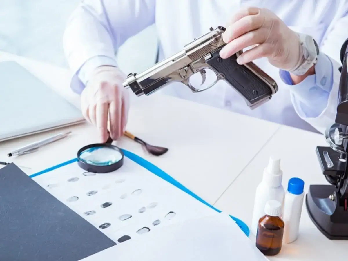 Dónde se puede estudiar criminología y qué oportunidades ofrece