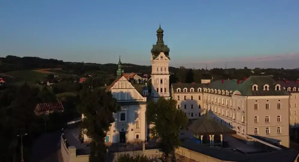 Aktualności z sanktuarium Tuchów: najważniejsze wydarzenia i daty