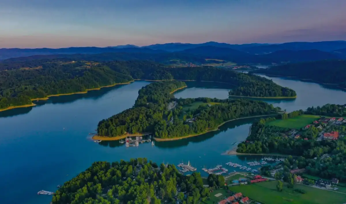 Jezioro Wilkus: odkryj jego tajemnice i wspaniałe atrakcje