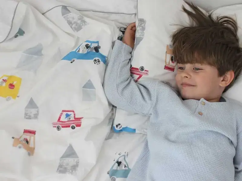 Jak oduczyć dziecko spania w pampersie i uniknąć nocnych wpadek