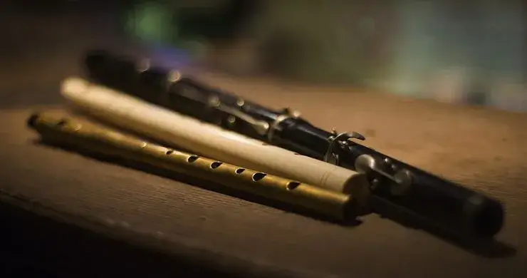 Jak zagrać na flecie – proste techniki dla początkujących muzyków