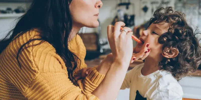 Tabletki rozpadające się w ustach (ODT): Koniec problemów z połykaniem?